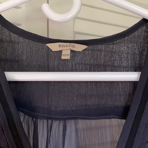 RW&CO steel grey sheer shirt. - Picture 2 of 7
